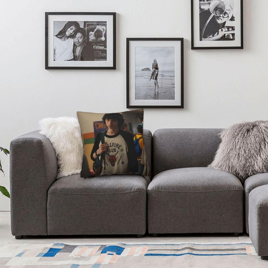Finn Wolfhard Quadratisches Kissenbezug Kissenhülle Kissenbezug Überwurf-Kissenbezug für Zuhause Sofa Wohnzimmer