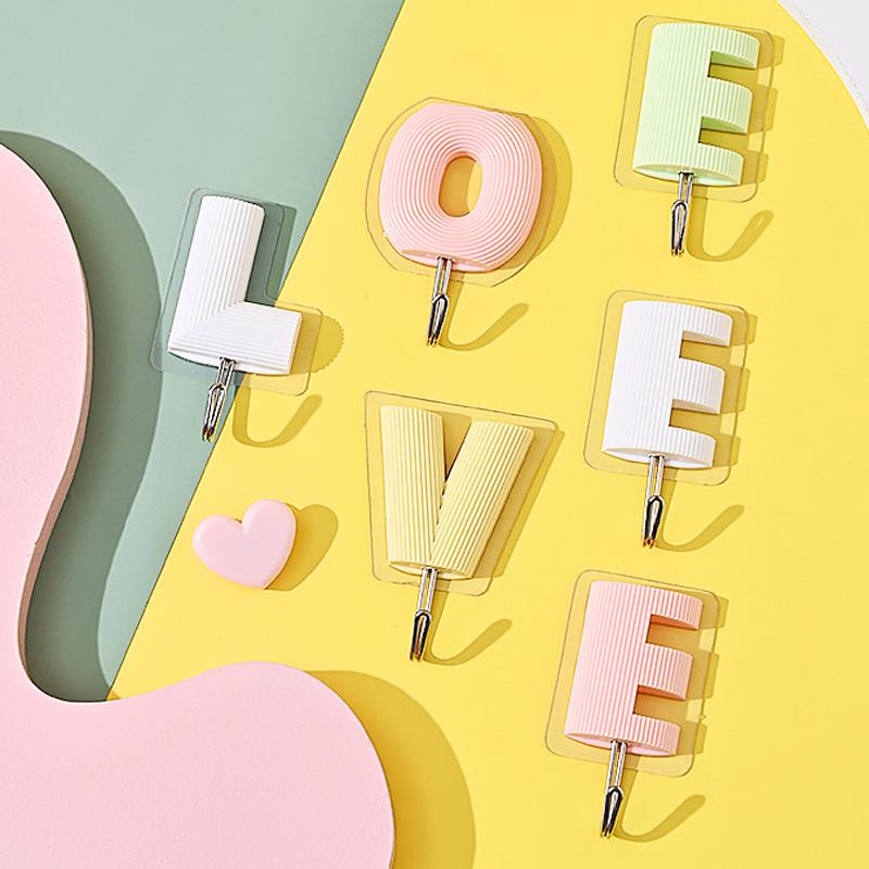 4PCS Cute Hook Strong Viscosity Cartoon LOVE shape Hooks Plastic Punch-Free Key Hook Door Dormitory Available Lovely Decoration