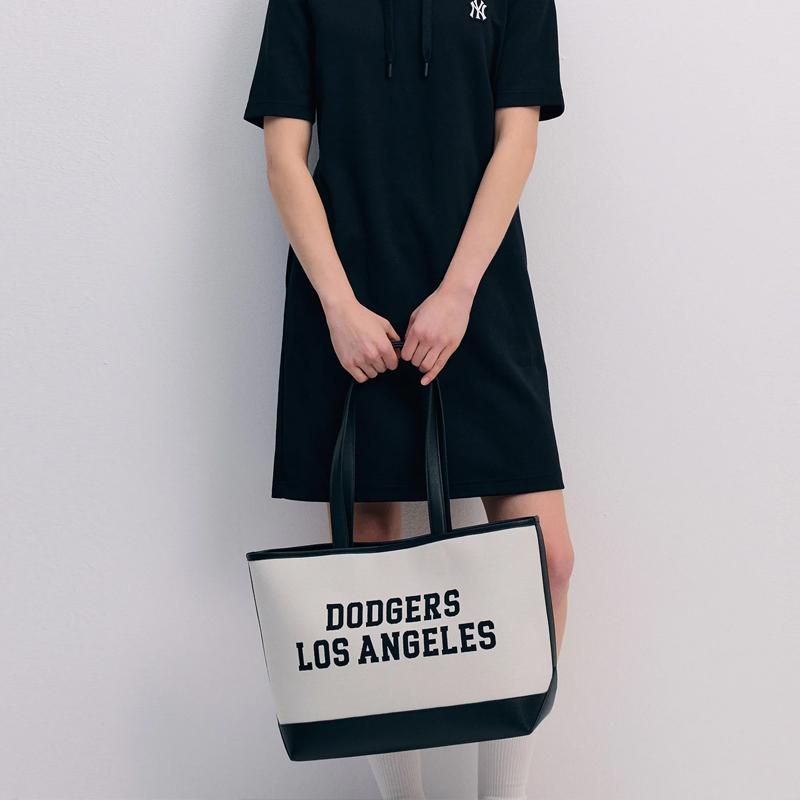New MLB Polyester Blended Cotton Tote Travel Bag Student One Shoulder Handbag Regular Unisex Cream 3AORL104-07CRM