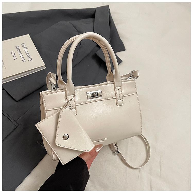 

Fashion texture simple niche bag women s 2025 new foreign handbag trendy versatile casual shoulder crossbody wear