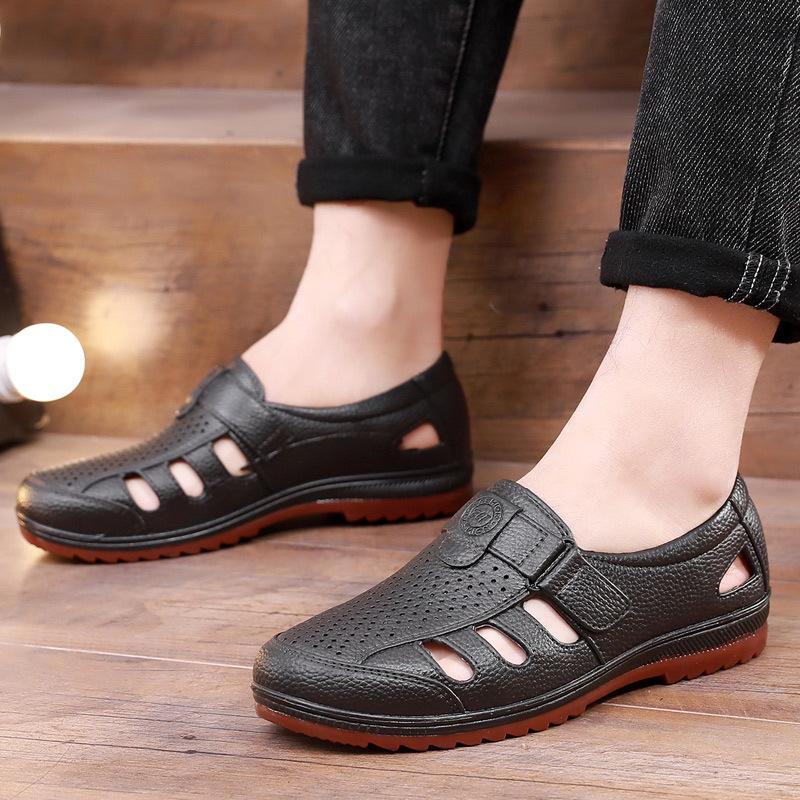 Men's Summer Fashion Hollow Breathable Closed-Toe Flat Heel Shoes - Main Image
