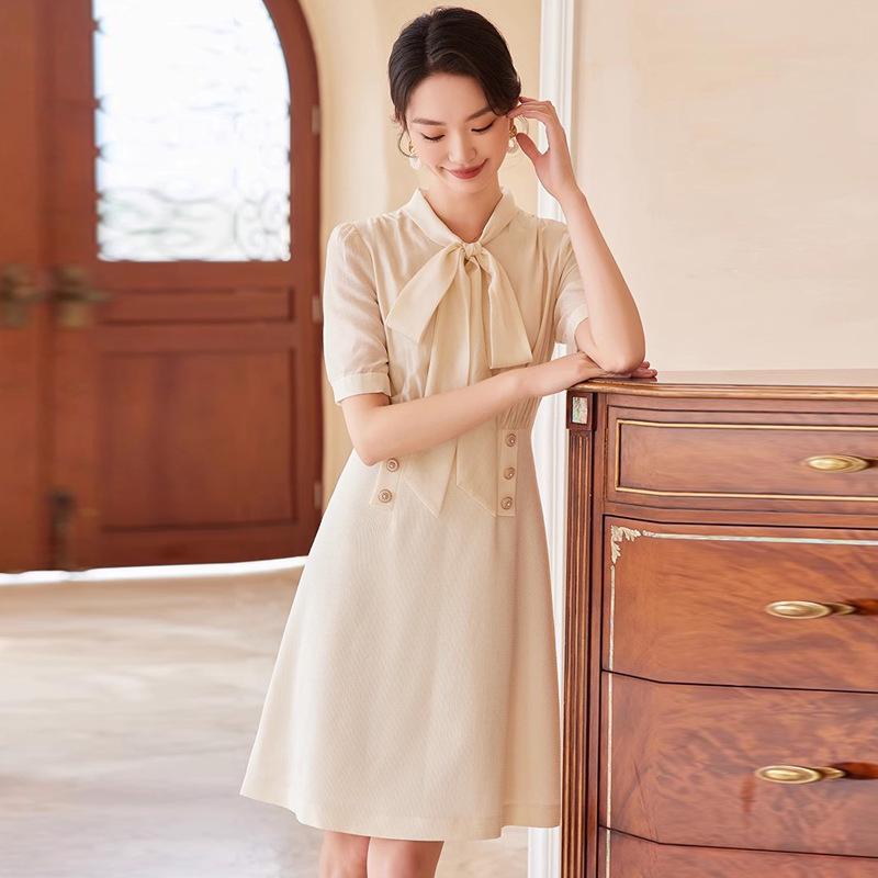 Aishangchen Summer 2024 Waist-Slimming Bowknot Dress - Women's Stylish Skirt