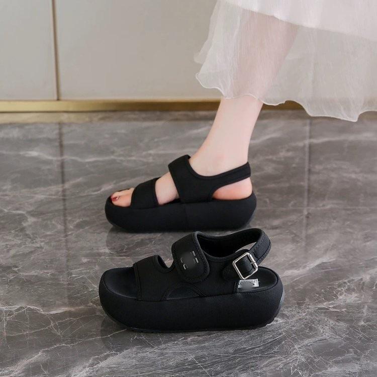 Platform-soled beach sandals women's 2025 new summer wear yellow versatile height-increasing casual sports Roman sandals