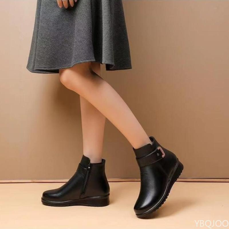 Winter Flat Bottom Anti Slip Warm Short Boots Women Simple Comfortable In Winter Daily Casual Anti Slip Wear-resistant Shoes