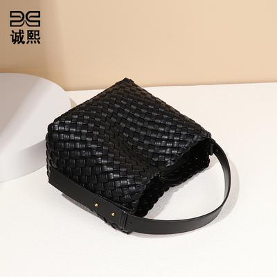 Premium Sense Versatile Woven Bucket Bag Large Capacity Two-piece Set Vegetable Basket Mother Bag Handbag Single Shoulder Underarm Women's Bag