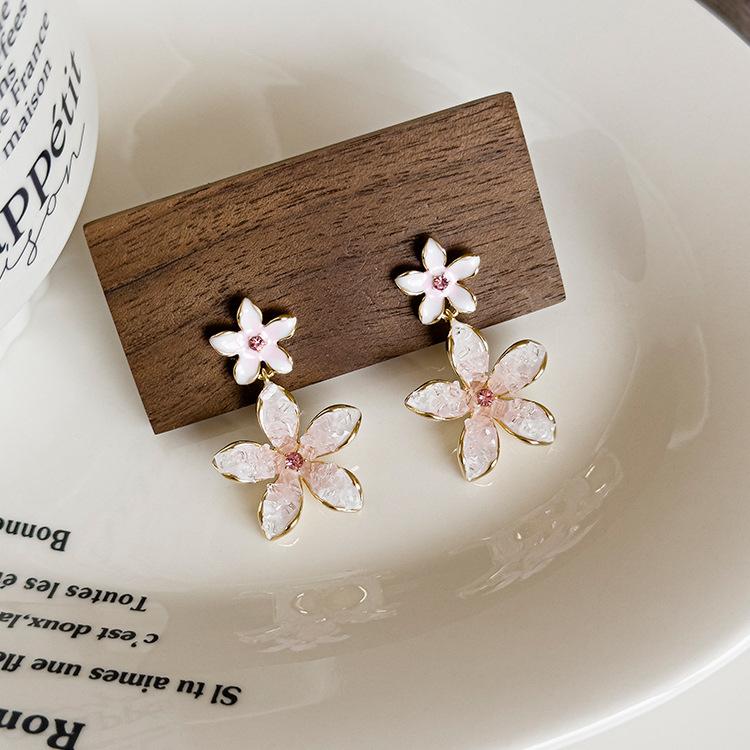 Chic Flower Earrings for Women , Sweet Pink Alloy Stud Earrings for Spring Summer , Unique Design Hypoallergenic Jewelry