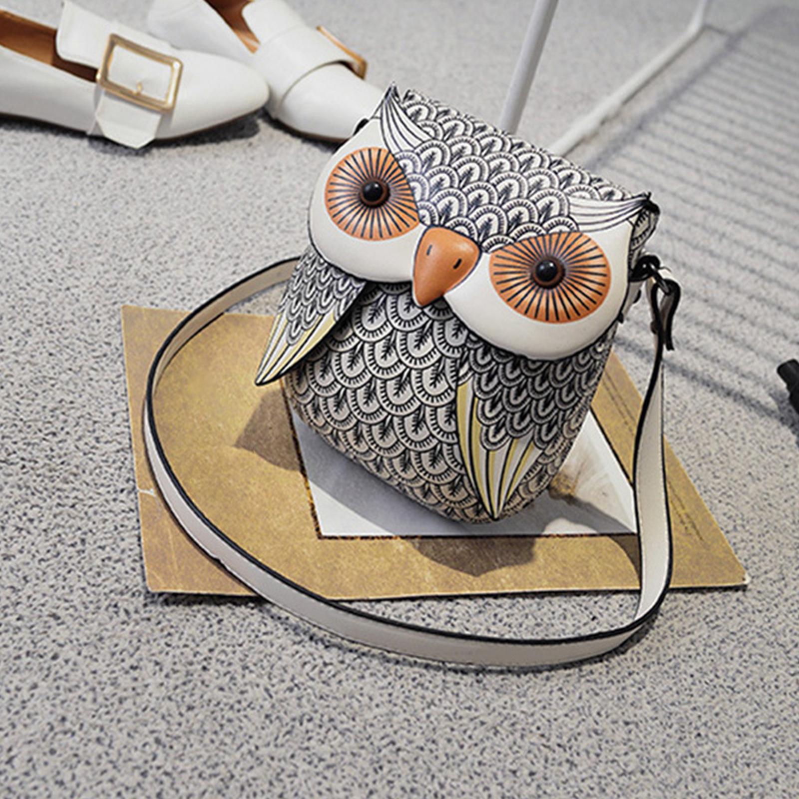 

Женская сумка через плечо с пряжкой в виде милой совы серый