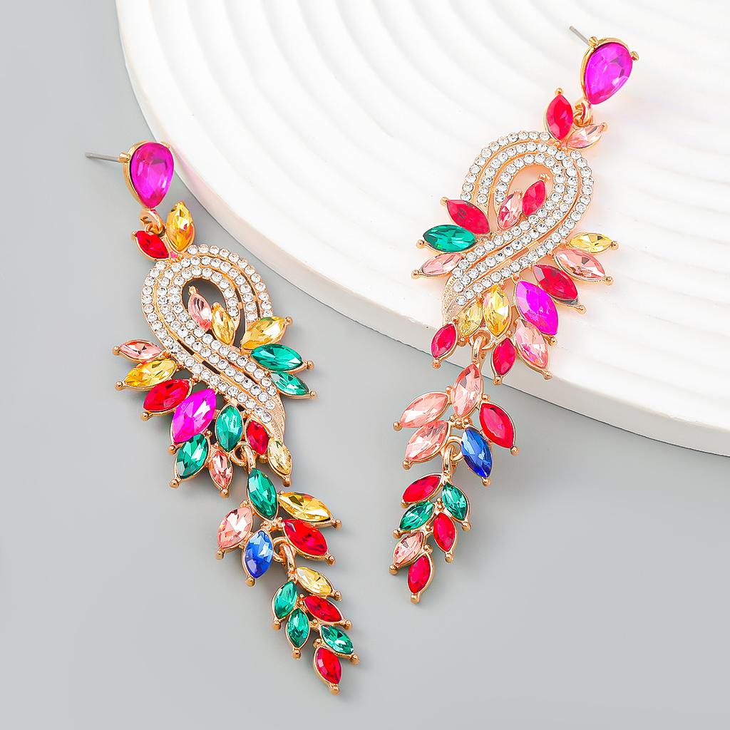 Fashion Design Style Geometric Leaf-shaped Earrings for Women