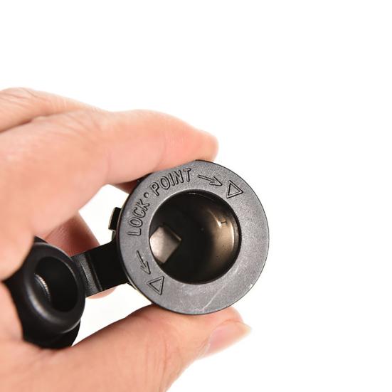 Veekindel 12 V autosüütaja pesa USB laadija toiteadapteri väljund