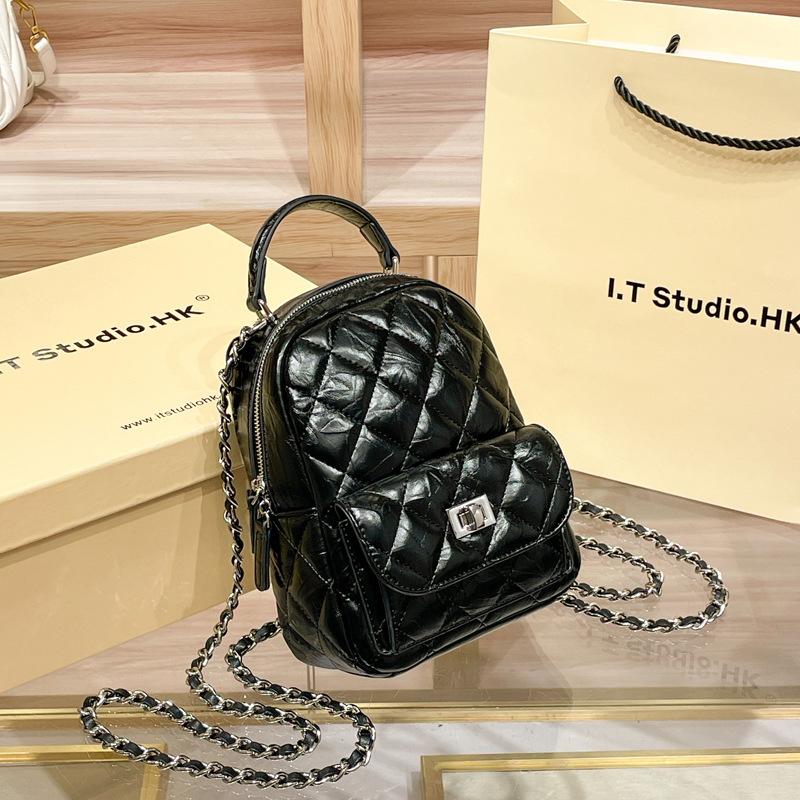 Leather Diamond Grid Chain Backpack for Women, New Fashionable Spring and Summer Small Fragrance Design, Niche Travel Backpack