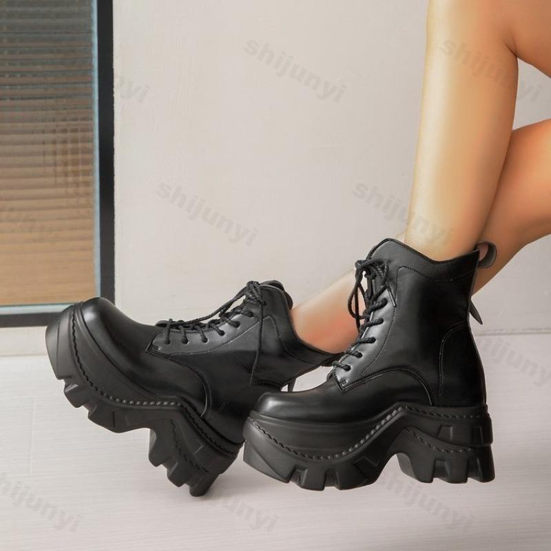 Fashion British Style Thick Sole Lace Up High Top Short Boots for Women 2025 Autumn New Fashion Versatile Comfortable Casual Ankle Boots
