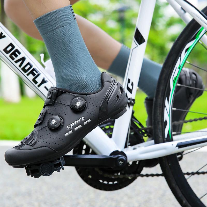 Locking and Non-locking Cycling Shoes for Men and Women - Mountain Bike Shoes
