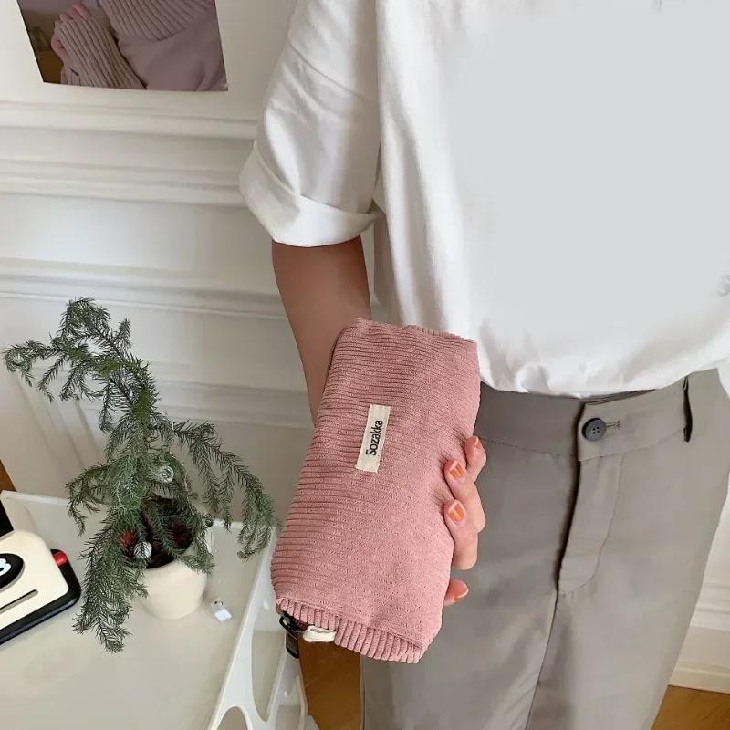 Weiche große Kosmetiktaschen für Frauen, wichtige Make-up-Kulturtasche, modische Reise-Make-up-Tasche aus Cord, Pinsel, Bleistift-Organizer