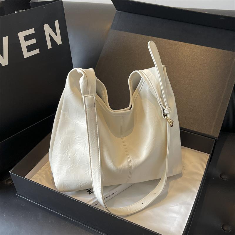 Small Bag Women's New Versatile Shoulder Bag Fashion Hand Bag