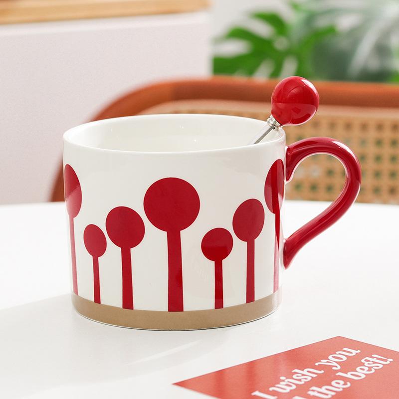 Ins Design Sense Niche Mug High Value Ceramic Cup Large Capacity Couple Cup Office Coffee Milk Cup