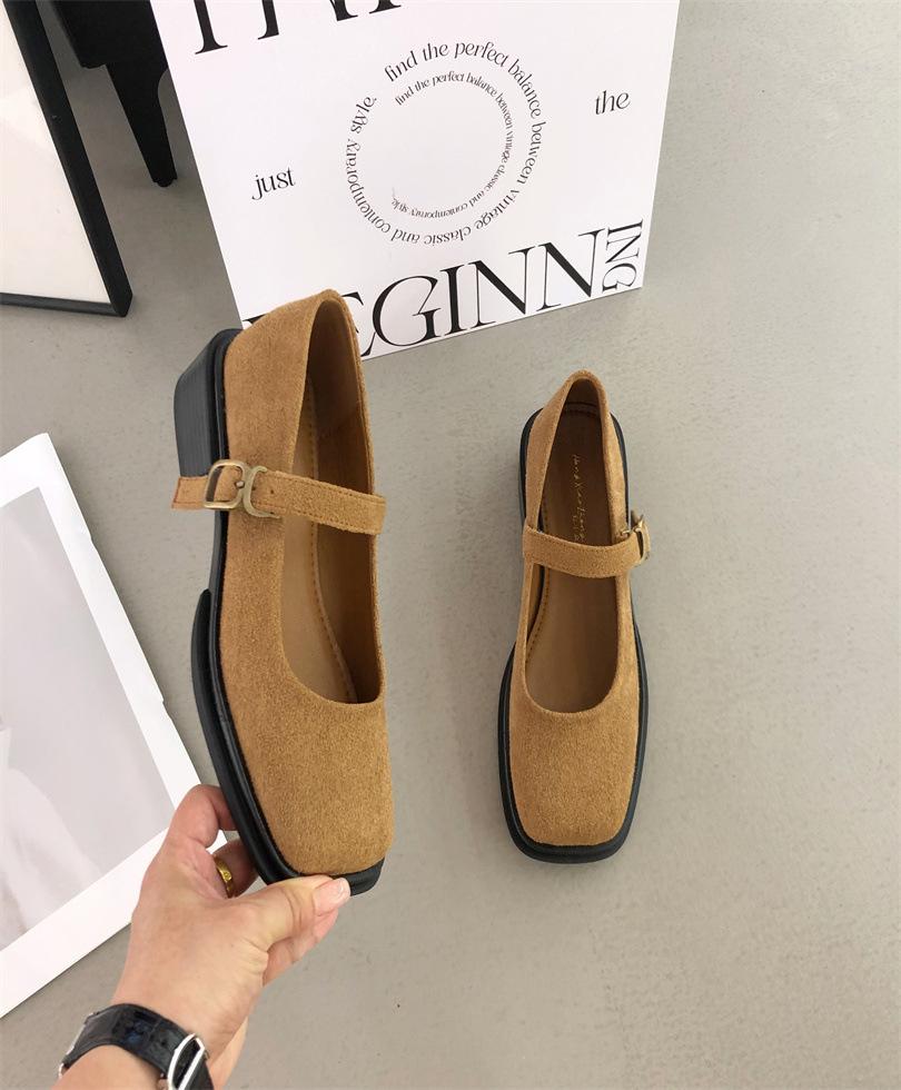 Retro Mary Jane Shoes Women's 2025 New French Temperament Elegant Velvet Square Head Shallow Mouth Thick Heel Evening Shoes