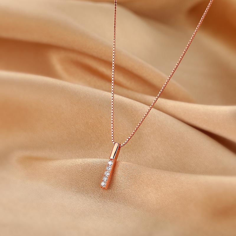 Geometric Diamond Zircon Clavicle Necklace: Elegant Women's Style