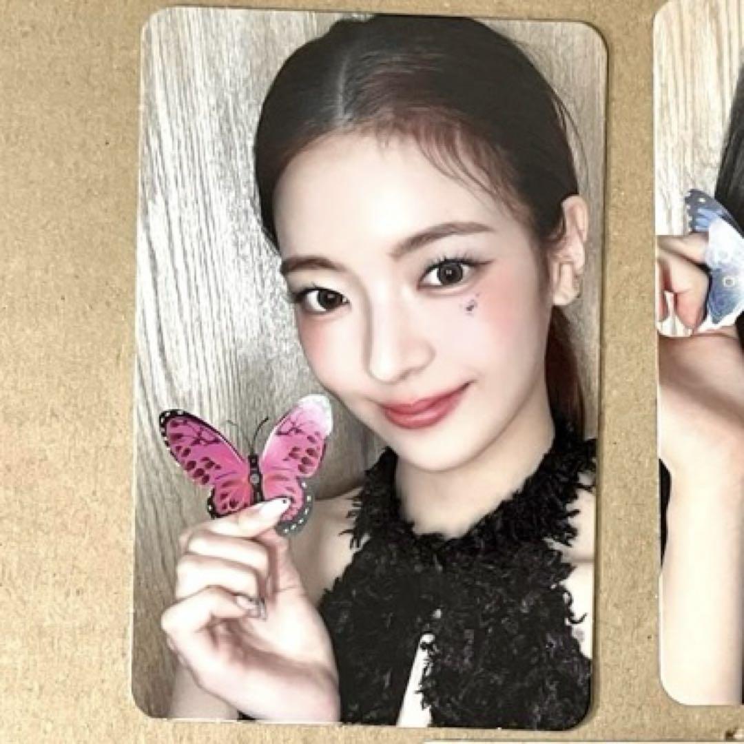 

[USED] itzy rear GOLD makestar limited edition butterfly trading card