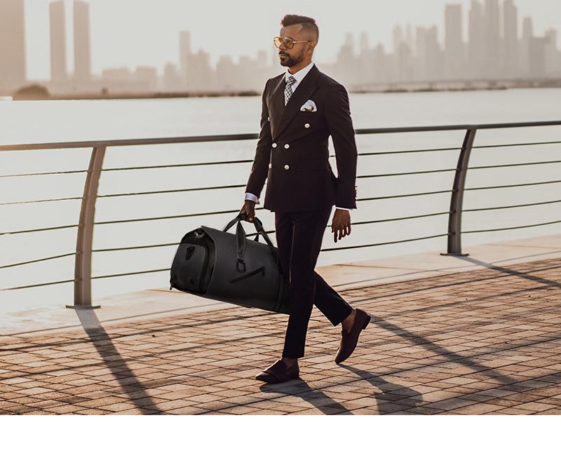 Foldable Business Travel Bag: Large Capacity, Wet/Dry Separation, Luggage Handle Attachment