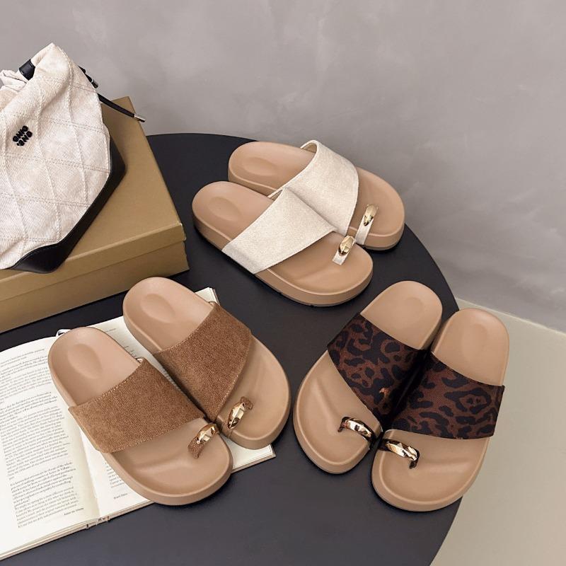 Muffin Thick-soled Metal Cover Toe Slippers Women's Outer Wear Summer New Korean Version of Casual Beach Cool Slippers