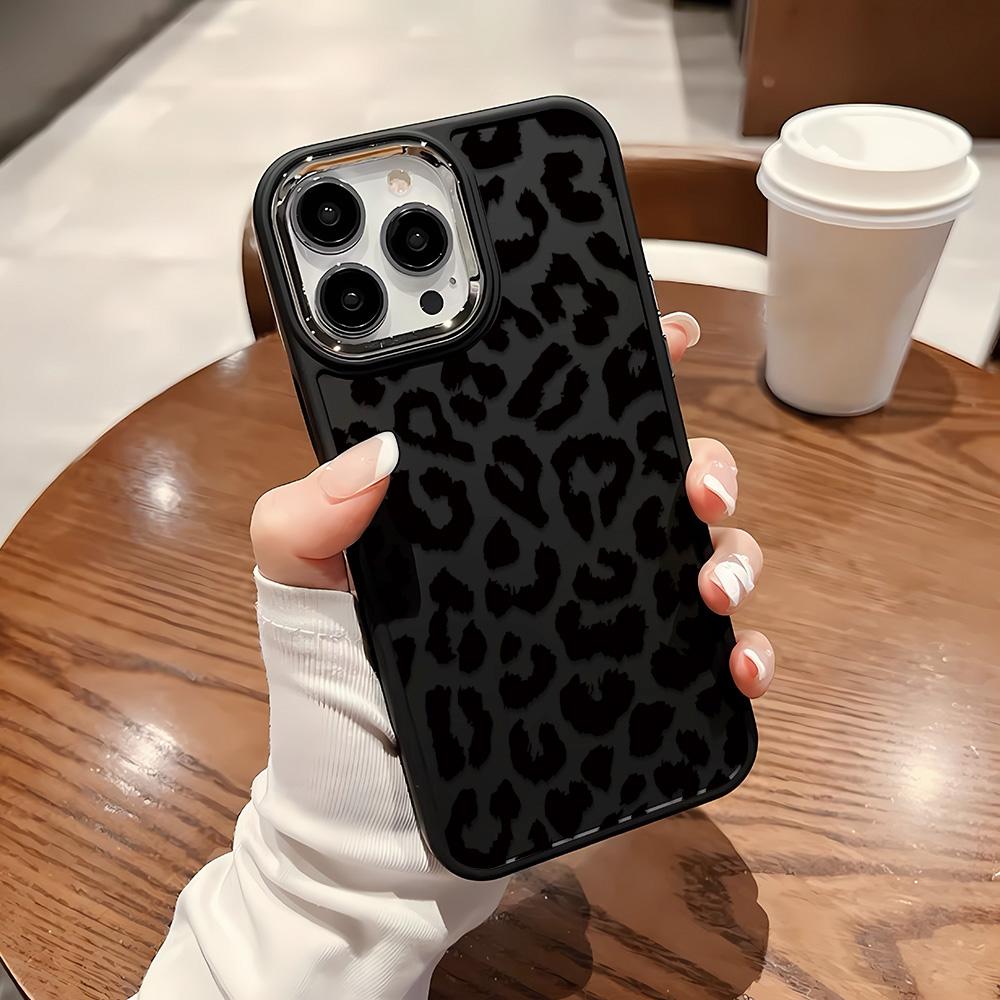 White Black leopard print phone case For iphone16E 16pro 15pro 14 13 12 11 7 8 XR XS 14plus Silicone Anti Fall Protective Cover