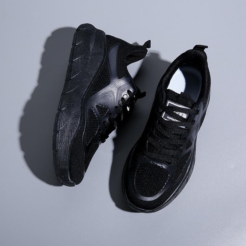 Beliebte Herrenschuhe Frühling und Sommer Fly-Woven neue vielseitige Sport-Freizeit-Laufschuhe mit Höhensohle Jugend Darth Vader Papa-Schuhe