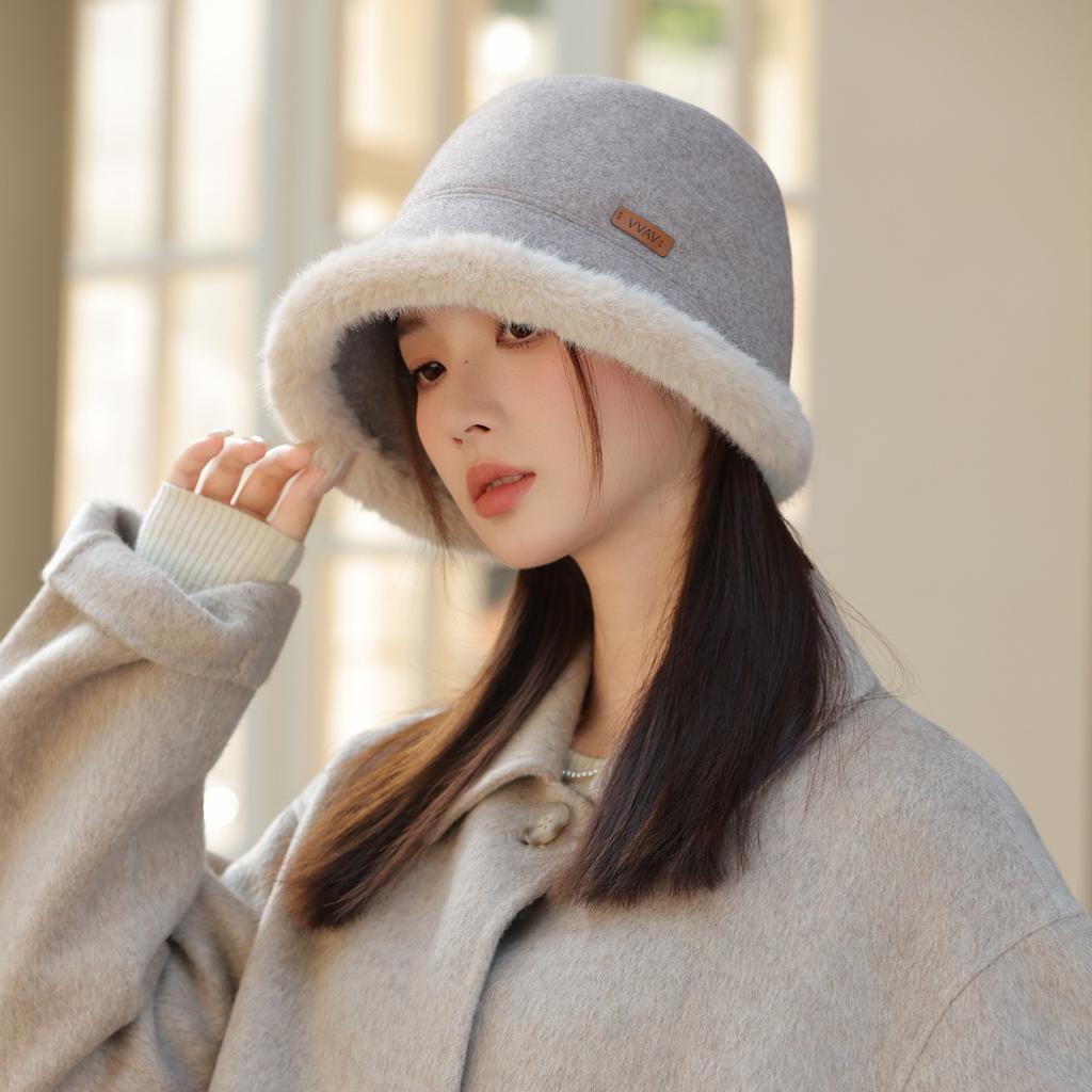 New Autumn and Winter Plush Fisherman Hat for Women Fashion Versatile Warm Basin Hat Showing Face Small Bucket Hat Temperament Bristle Hat