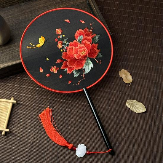 Double-Sided Suzhou Embroidery Round Fan: Ancient Hanfu Dance Accessory