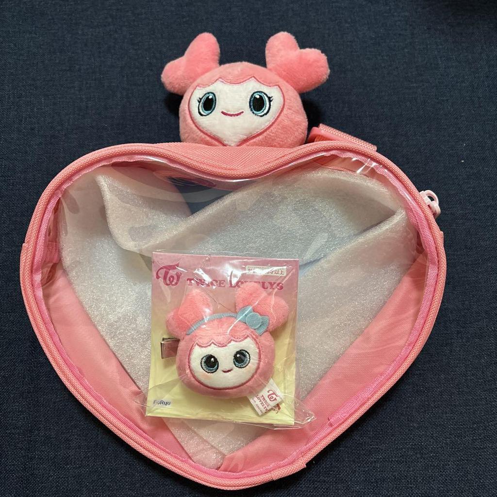 [USED] TWICE LOVELYS Body Bag & Plush Hairpin Momo GIGO Exclusive
