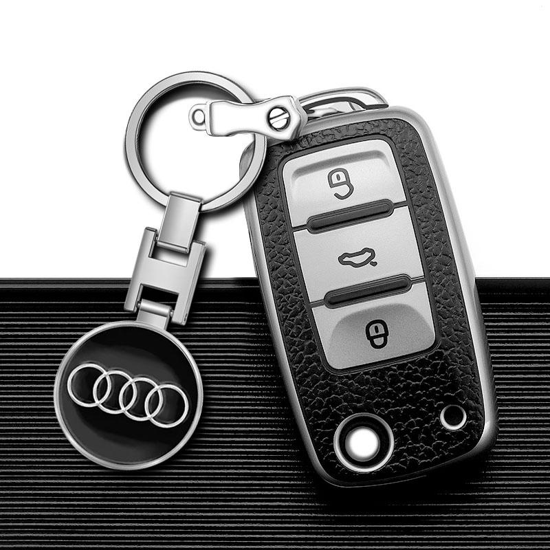 Car Keychain Car Emblem Gift with Key Ring Auto Accessories for Audi C7 C6 C5 B5 B6 B7 B8 B9 D3 Q3 Q5 Q7 TT A1 A3 A4 A5 A6 A7