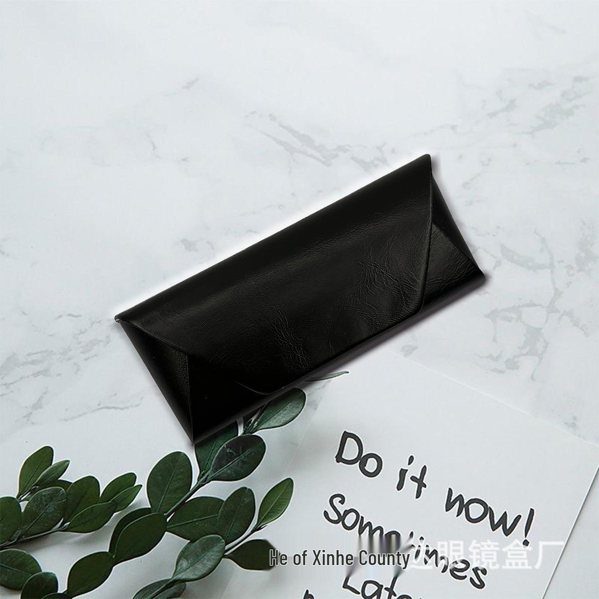 

Creative Handmade Foldable PU Eyeglass Case - Portable and Durable for Men and Women 163*65*42 mm чёрный