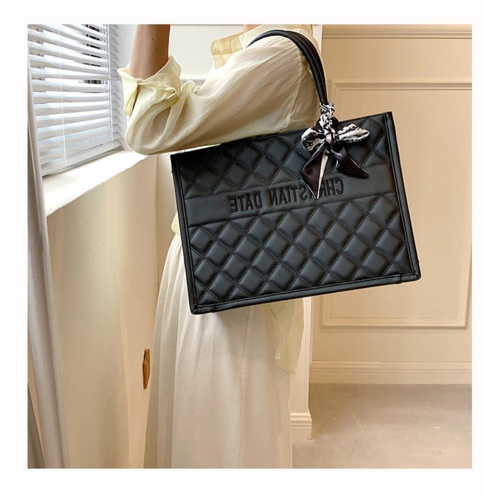 Women's Bag New Fashion Messenger Bag One Shoulder Portable Tote Bag Large Capacity Women's Bag