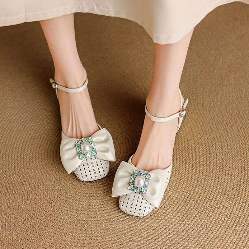 Fashion Women's new genuine leather cowhide round toe breathable hole water diamond bow toe, middle heel M ü ller sandals, princess shoe