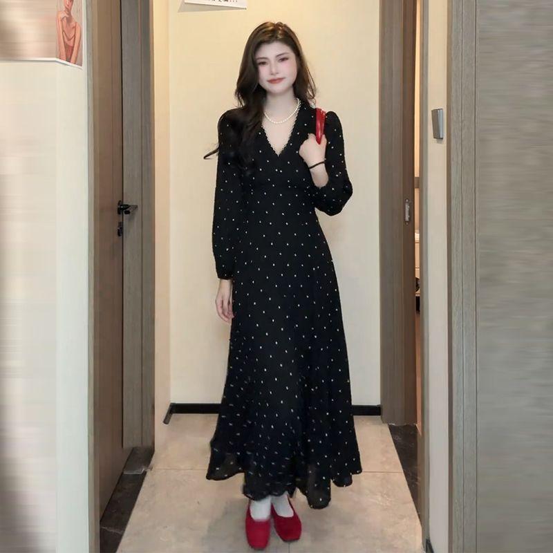 

Plus-Size Polka Dot V-Neck Dress for Autumn and Winter, Slimming French Retro Style, Waist-Cinching Long Dress, Black Long-Sleeve Dress Black M