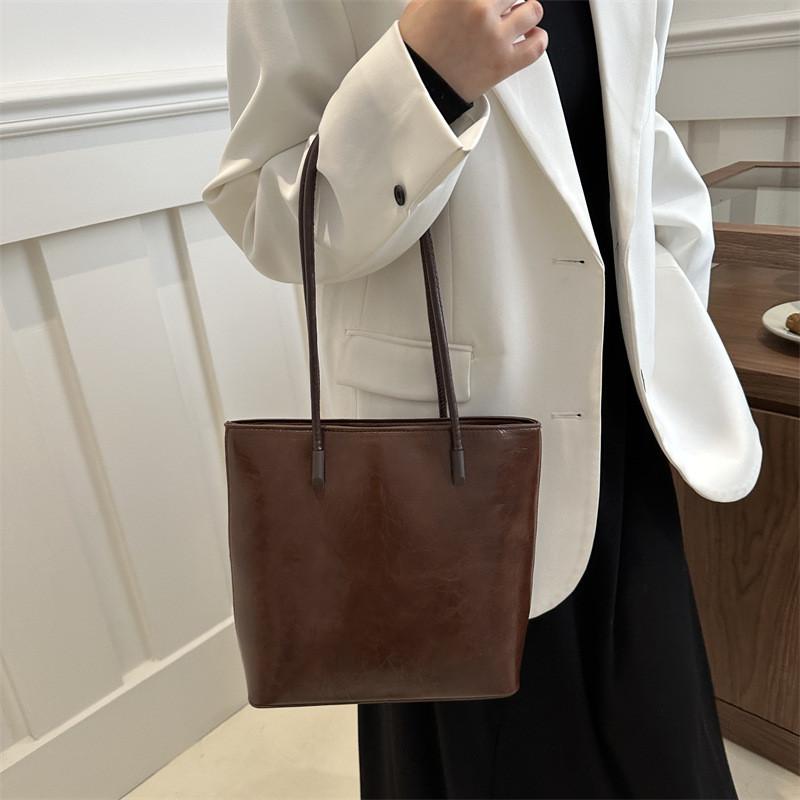 Wholesale Trendy Versatile High-end Underarm Single Shoulder Bag Women 2024 Spring Fashion Large Capacity Tote Bag