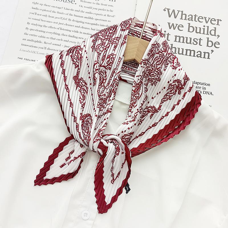 Retro Color Block Crinkled Square Scarf - 70cm Pleated Neckerchief in Imitation Silk for Women