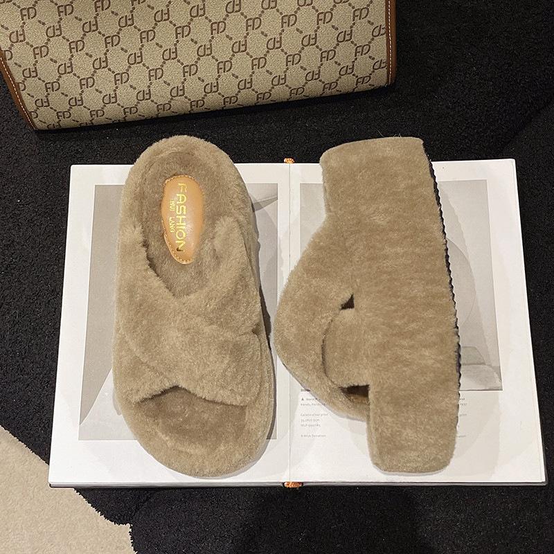 

2025 large size spring and autumn new thick-soled fluffy slippers wear simple fashion casual cross plush slippers 39 хаки