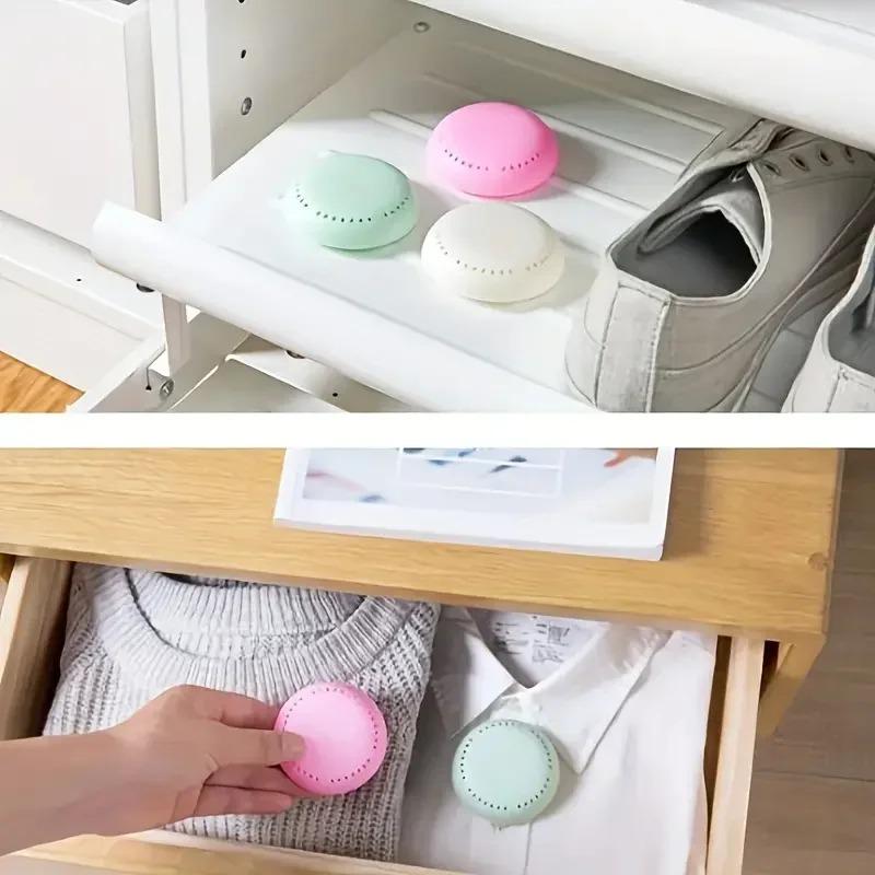 12 SETs Car Air Fresheners Toilet Aromatherapy Long Lasting Deodorization Round Solid Air Freshener Car Interior Accessories