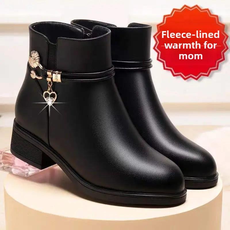 Soft Leather Cotton Shoes Thickened Women's Boots Mom Shoes Autumn Winter Warm Fluffy Mid-Calf Boots Sweet Style Rubber Surface