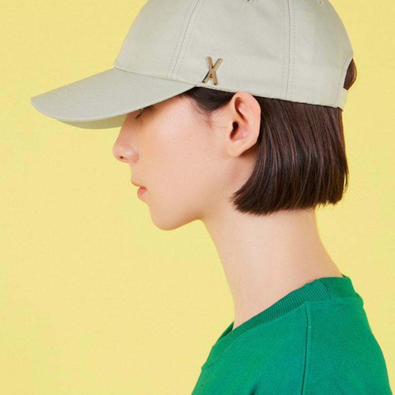 

VARZAR Stud Logo Overfit Poly Ball Cap Beige FREE