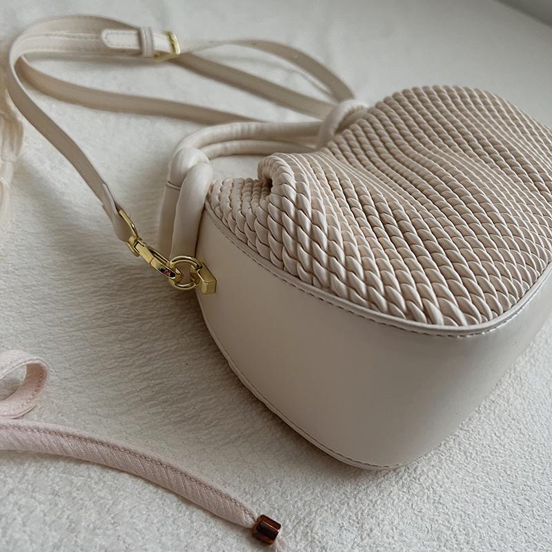 Woven Textured Handbag with Knotted Handle Stylish Women's Shoulder Bag for Daily Use and Fashion Outings