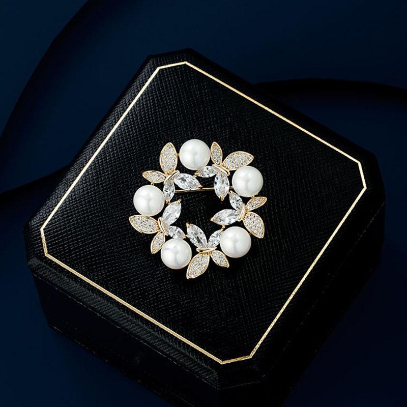 Корейская бабочка жемчужный венок брошь брошь роскошный атмосферный свитер большая булавка декоративная ретро воротник пряжка воротник булавка для женщин