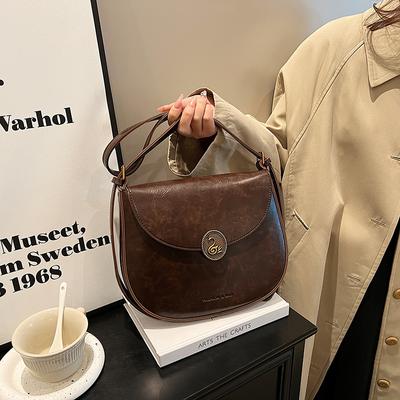 Premium Texture Retro Niche Bag Women's 2025 New Popular Messenger Bag Single Shoulder Armpit Bag
