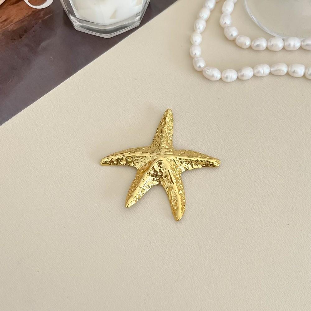 New Lobster Irregular Brooches Gold Plated Starfish Geometric Brooches Metal Glossy Finish Lapel Pins Jewelry Accessories