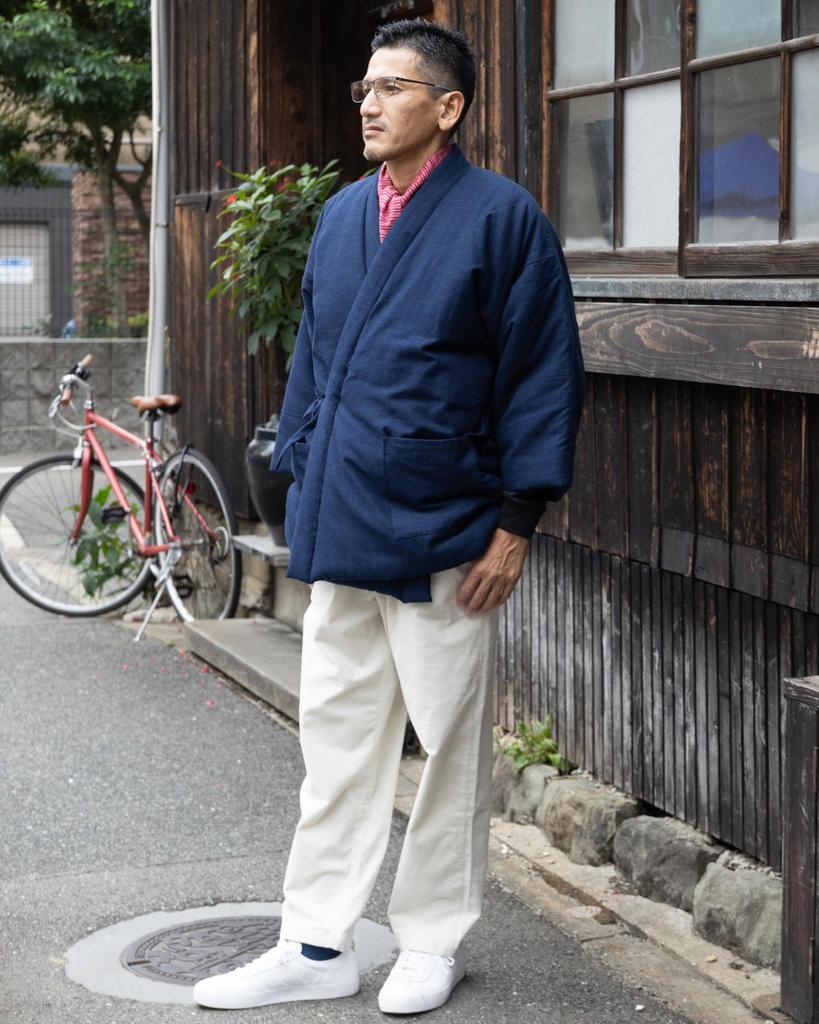 Watanosato Men's Warm Padded Hanten (Hanten) - Made in Japan - Solid Color with Four Cords and a Matching Weave Pattern (Navy, One Size Fits All)