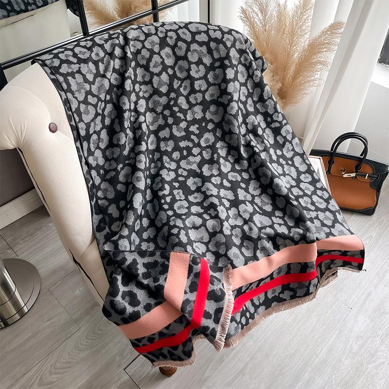 Luxury Leopard Design Scarf Imitation Cashmere Soft Warm Fringe Shawl Autumn Winter Coldproof Windproof Blanket Scarf