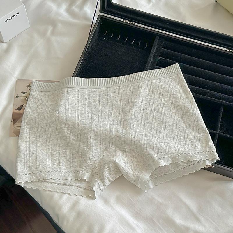 Female Spring and Autumn Flowers Pure Cotton Breathable No Trace No Roll Edge Anti Light Flat Angle Underwear