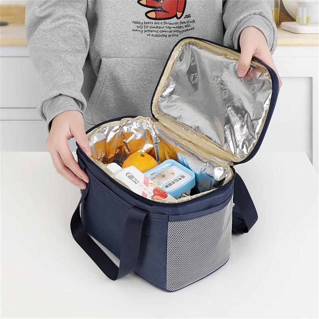 Thermal Lunch Bag for Travel and Outdoor Activities Waterproof Lining Suitable for Office and Picnic Reusable Lunch Bag