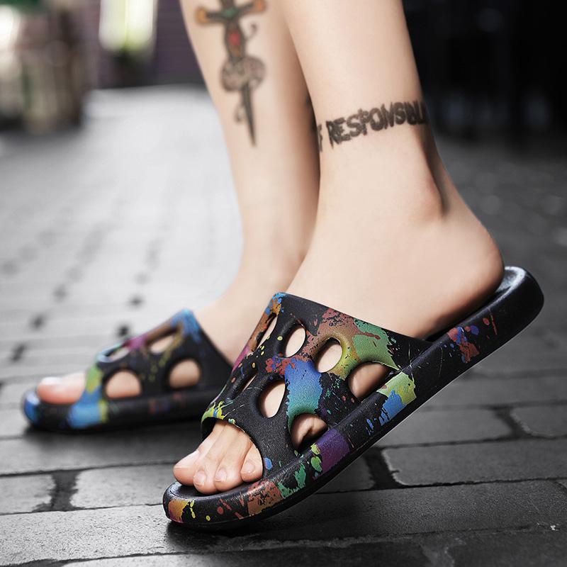 Summer Beach Home Sandals Comfortable Printed Bathroom Shower Slippers Man Hollow Out Leak Women Slides Summer Eva Shoes