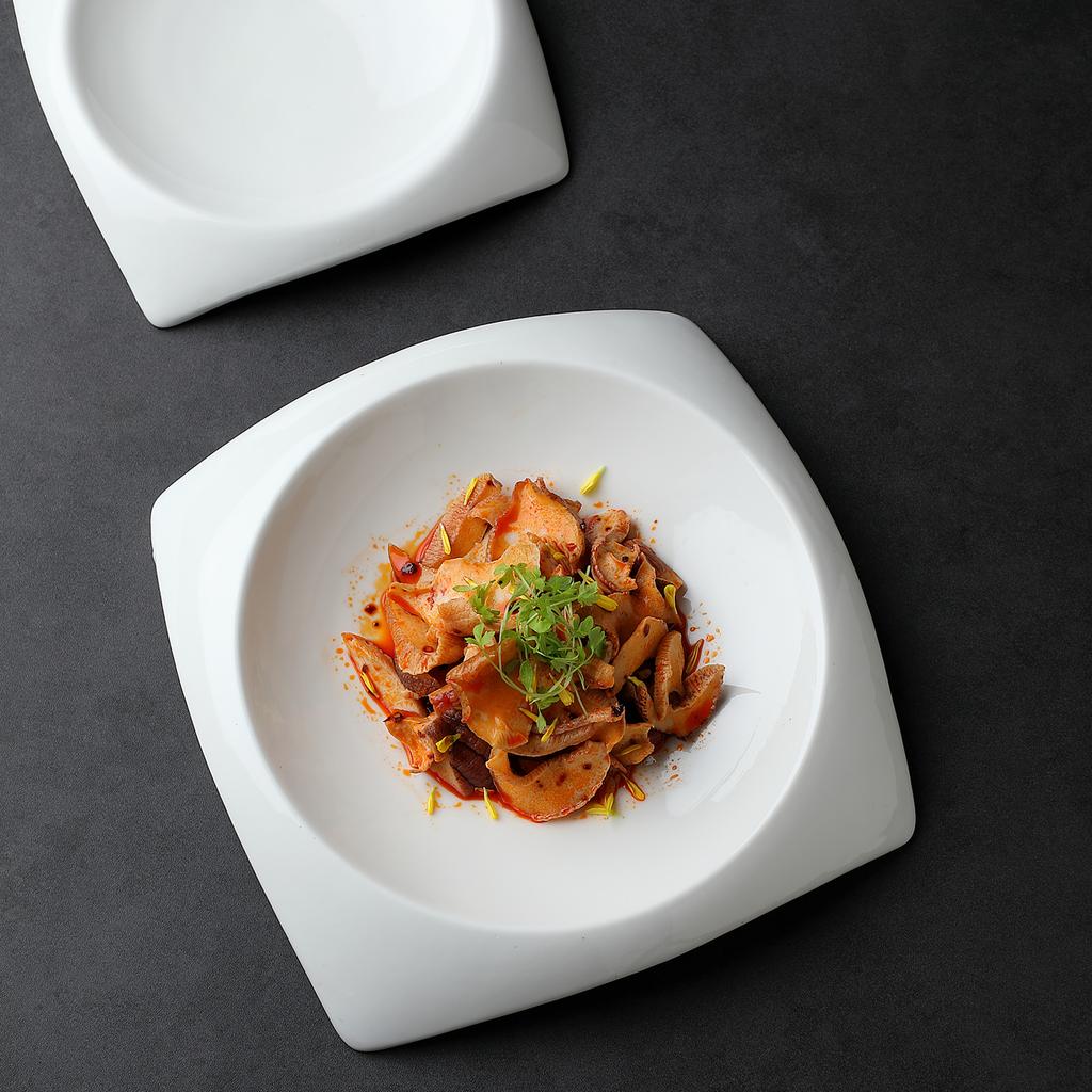 Creative Square Ceramic Dinner Plate European White Porcelain Dinner Barbecue Plate for Home Cooking Dishes Kitchen Tableware